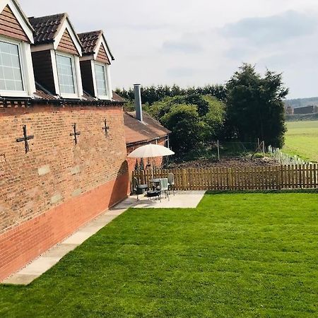 Grove Farm Old Granary, 1St Floor Loft Apartment, Includes Continental Breakfast Lincoln Eksteriør bilde