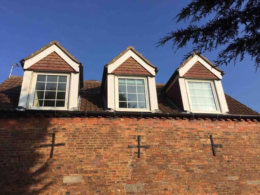 Grove Farm Old Granary, 1St Floor Loft Apartment, Includes Continental Breakfast Lincoln Eksteriør bilde